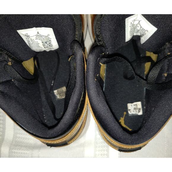 Nike Air Jordan Shoes 1 Mid SE GS Kids Size 6.5Y Black Metallic Gold DR6967-071 - Picture 7 of 11